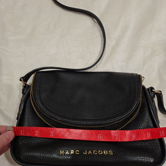 Marc Jacobs Black Crossbody Bag with Flap Closure - Picture 13 of 13